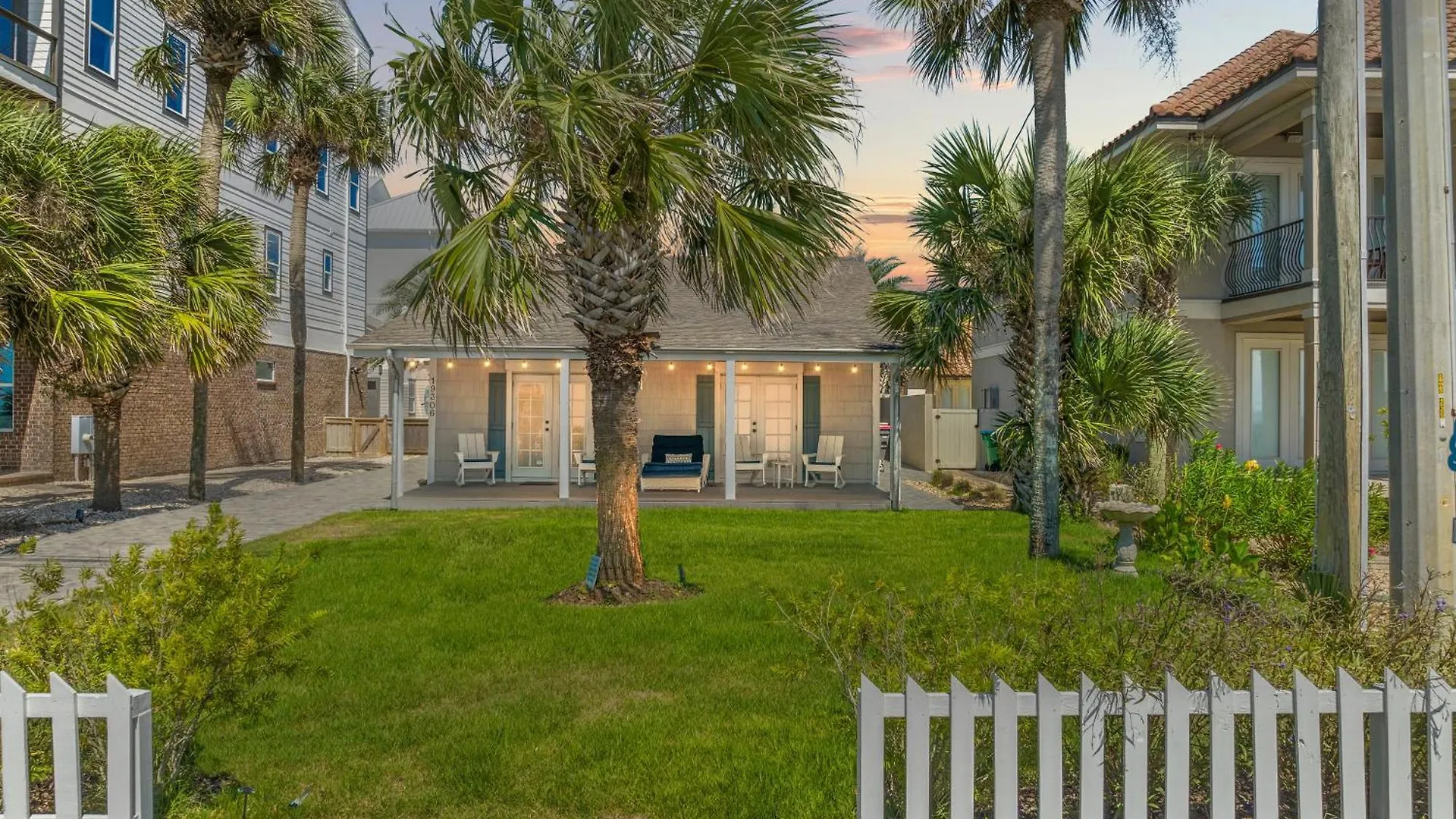 Cute Beach Cottage Steps To The Beach! Panama City Beach, Fl!
